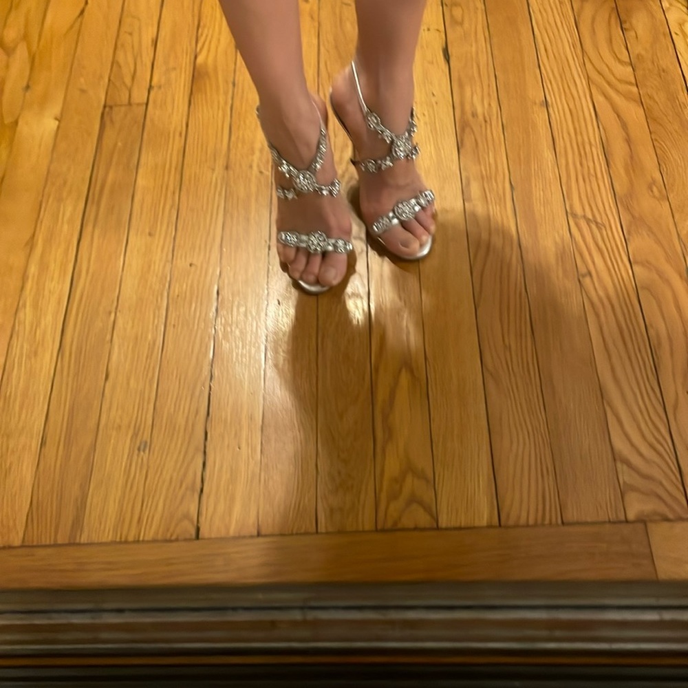 Manolo blanik silver Swarovski crystals heels fits size 6,6.5, 7